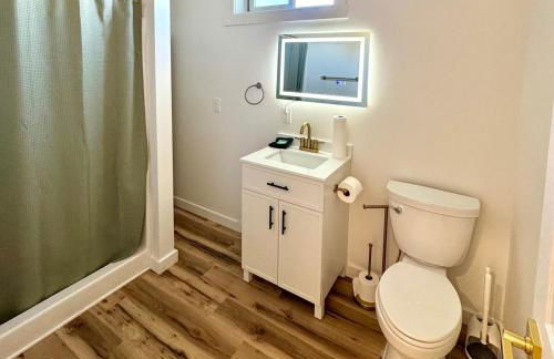 Glacier Alpine Escape - Photo 10