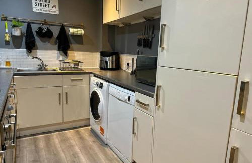 Croydon Luxury 2 Bed Apartment - Sleeps 6 - Gatwick Airport close - Foto 83