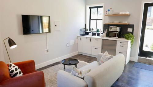 The Chic Carriage house in Shaw Sleeps 2 - Foto 4