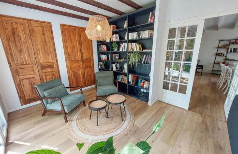 Amazing Home In Ploubezre - Foto 20