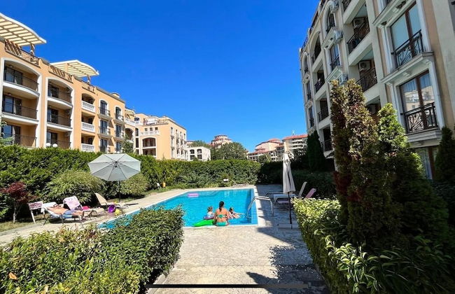 Menada Villa Astoria - Photo 9