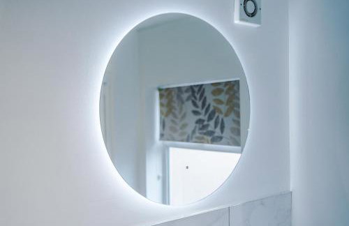 Oxford House by YourStays - Cosy Home in the Suburb of May Bank - Foto 33