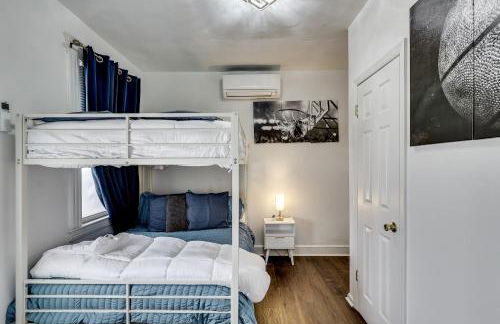 Walk to Public Transit! Pet-Friendly Lodi Apt - Foto 22