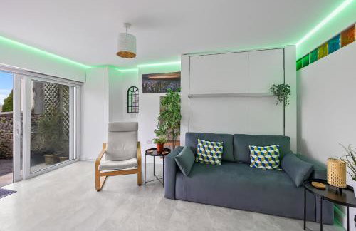 Substantial 5 bedroom townhouse with disabled access apartment, private off road parking space with EV point from 15th April 26, jaccuzi bath, Netflix and Wifi, near Argyle, boutique shops eateries and pubs - Foto 69