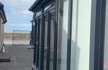 Beach View Apartment with balcony and sea view - pet friendly - Foto 30