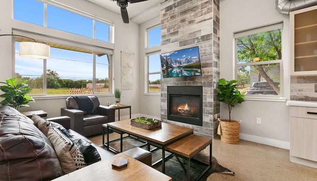 Old Town Modern New Build - Rooftop Spa with Mtn Views! - Foto 2, Imagen principal