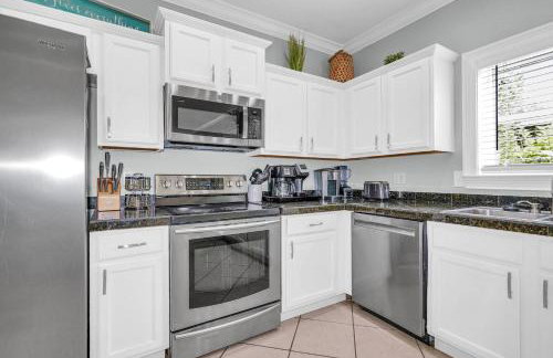 Two Homes, Private Pool, Game Room & Steps to the Beach - Foto 31