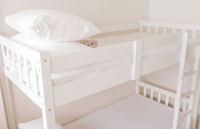 Spacious & Bright Family Escape - Photo 8