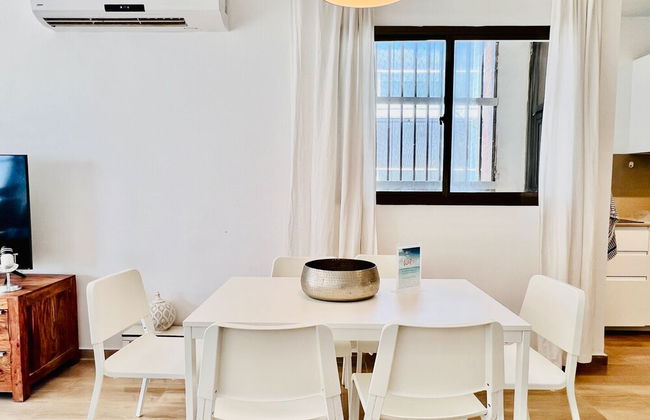 Elegant Apt with Balcony & Sea View by FeelHome - Photo 19