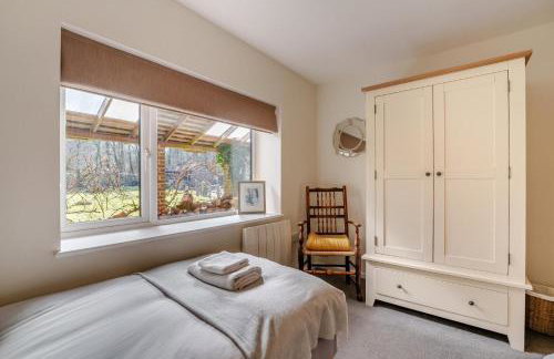 3 Bed in Staplecross oc-rh1162 - Photo 21