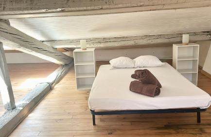 Les Bellevue Cité "4 Apartments, 1 with Garden & Private Parking, Aircon, WiFi, Free Public Car Park, 1 km from Cité" - Foto 72