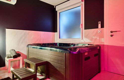 L'Amoria - Suite Romantique moderne avec Jacuzzi & Sauna - Foto 23