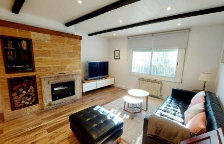 Cerca de Barcelona, y entre tres Parques Naturales, casa de 4 habitaciones y 2 baños con piscina, barbacoa y chimenea - Foto 61