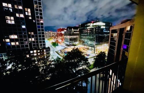 Executive Suite at National Landing - 1BR, Metro, Gym, Pool, Sauna, 2 Queen Beds - Foto 27