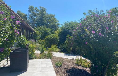 Peaceful gîte with stunning pool near market town - Foto 7