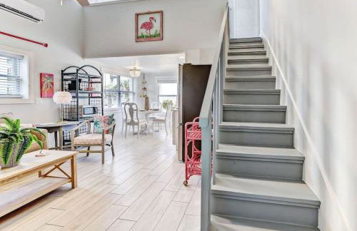 Flamingo Loft - Charming Oceanfront Loft - Multiple Decks - Private Beach Access - Foto 10