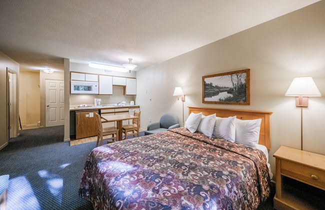 Telemark Northwoods Lodging - Photo 7