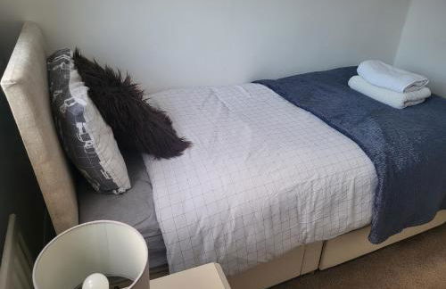 Modern North Shields Home - Perfect for Short or Long Stays - Foto 12