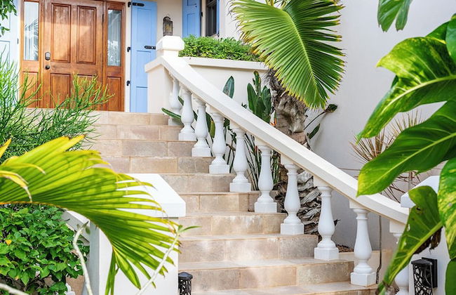 Seven Palms Serenity: Beachfront Oasis - Foto 16