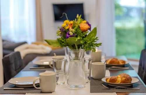 Rob's Flat - Moderne 3-Zimmer-Ferienwohnung mit Terrasse, 6 Schlafplätzen, 2 Min S-Bahn, Weil der Stadt bei Stuttgart - Foto 16