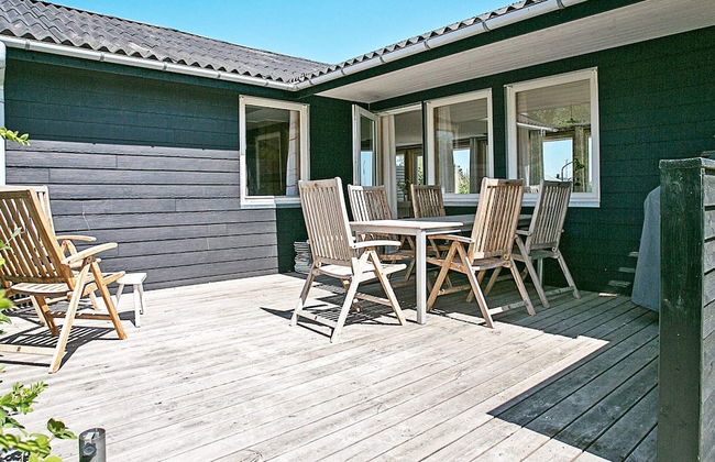 6 Person Holiday Home in Hesselager - Foto 12