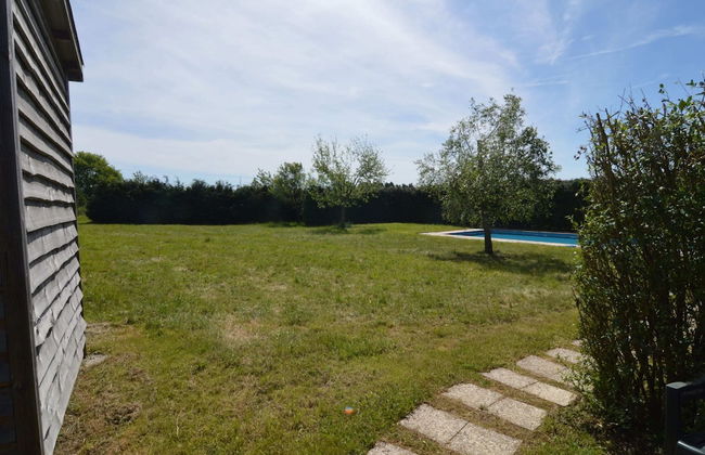 Modern Stay With Hot Tub - Photo 21