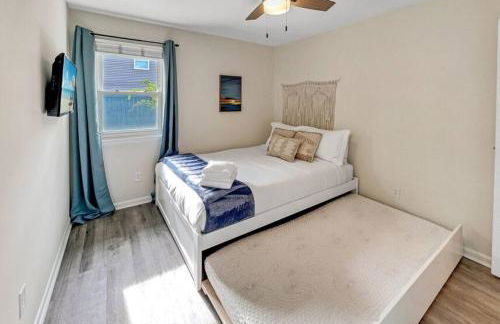 Cold Plunge Outdoor Shower Bike to Shem Creek - Photo 25