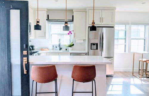 Downtown Culver City New Designer Lux 1 Bedroom - Photo 11