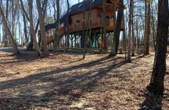 Magical Tree House Experience with a Private Hot Tub in Shenandoah Valley, Virginia - Foto 7