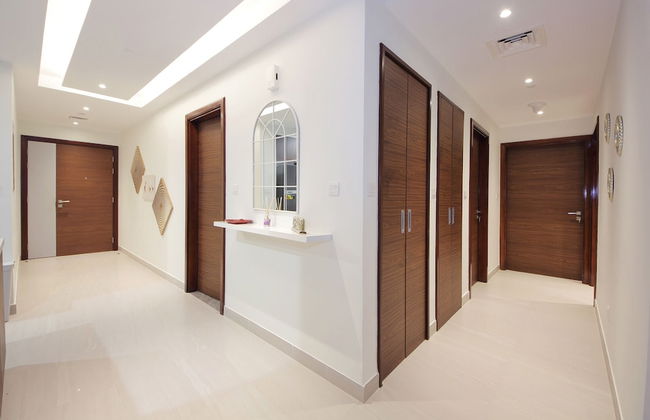 Luxury StayCation - Tranquil Retreat With Beautiful Park Views - Photo 22