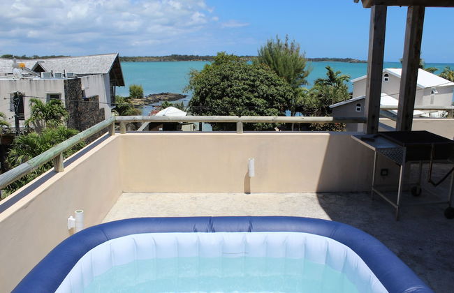 Luxury beachfront villa with private pool and cozy Pavillon with private jacuzzi on rooftop terrace - Photo 48