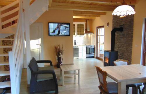 Pod Gwiazdami - całoroczny domek na Kaszubach - Foto 10