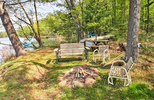 Lakefront Cumberland Cabin with Dock and Fire Pit! - Foto 23