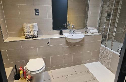 2 Bedroom City Centre Penthouse Loft Apartment - Foto 20