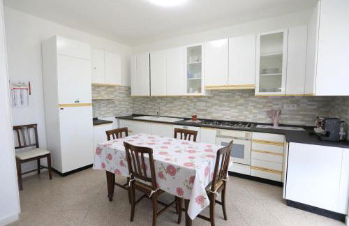 Karola's House - Photo 8