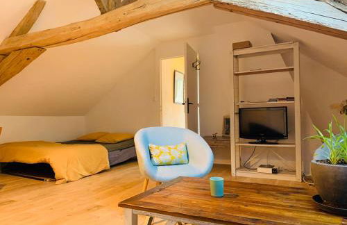 Appartement dans maison avec jardin privatif - Photo 12