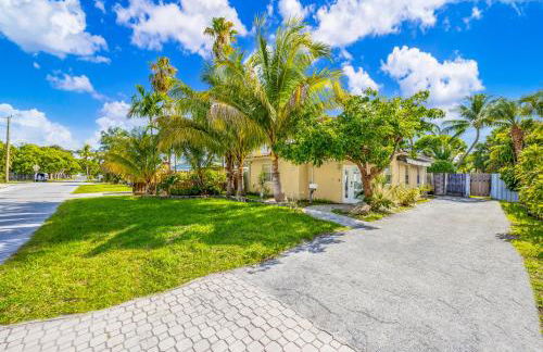 Escape to Newly Remodeled Home in the Heart Fort Lauderdale with Private Pool - Foto 37