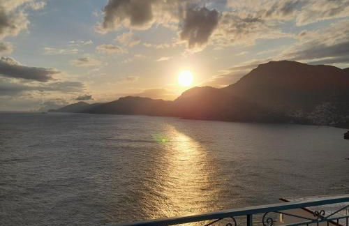 Spacious Sea View Apartment in Praiano Between Amalfi and Positano, Casa Mimì Junior - Foto 2