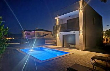 Apartments Villa "Aurea" with pool - Photo 12