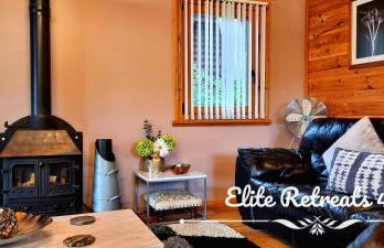 Elite Retreats 4U Lakeside Hot Tub Log Cabin with the fishing peg at Tattershall Lakes Park - Foto 13