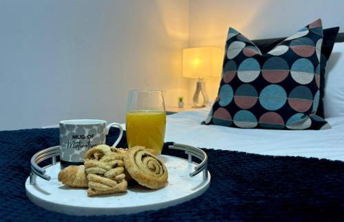 Eskdale Townhouse- Spacious 4BR ,Crawley, Free Wifi, Parking, fully equipped, contractor friendly, temporary relocations welcome, near Gatwick Airport - Foto 21