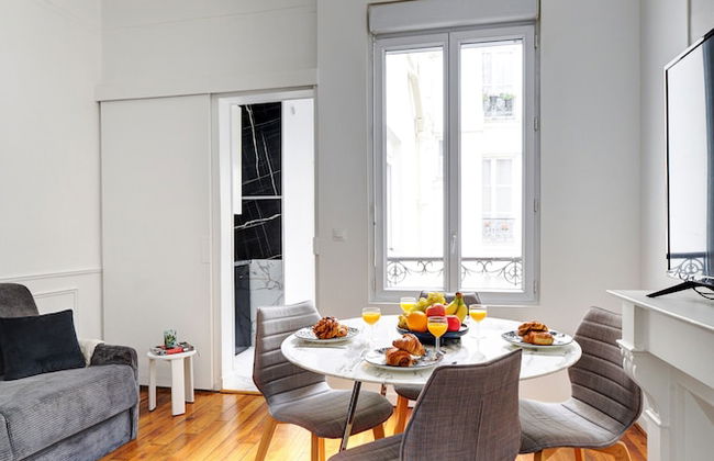 Cozy 1BR Apartment Near Notre Dame - Foto 13