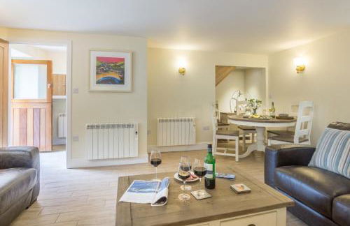 Maelfa Crannog Isaf Llangrannog - Photo 11