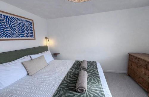 Palms 1 Log Burner Private Courtyard Parking Central Newquay - Photo 4