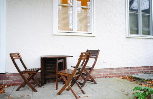 Wohnensemble mit 3 separaten Bereichen- 2 Küchen- 3 Badezimmer- 10 Personen- Garten- Parkplatz - Foto 25