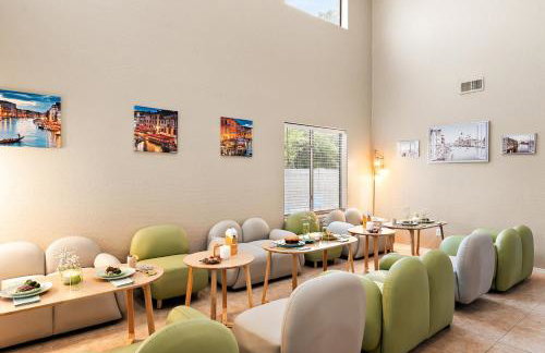 Chill and Relax Luxury Retreat with Pool Spa Game Room and Steam Room - Foto 6