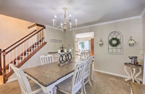 Hot Tub, Fire Pit and Lake Access Poconos Escape! - Foto 12