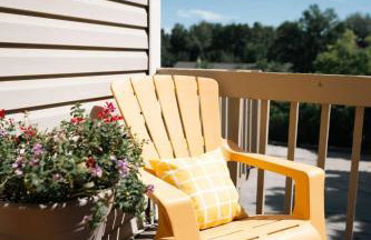 Quiet Creekside Walk to Downtown - Foto 29