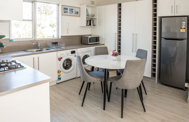 Lotus Stay Manly - Apartment 29G - Photo 4