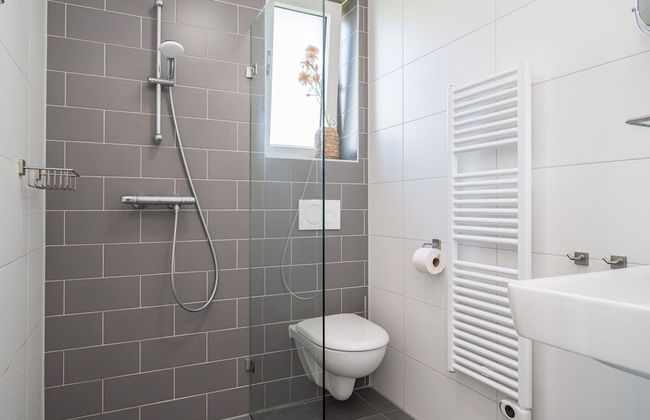 Beautiful Chalet With a Jetty, Near Frisian Lakes - Foto 8